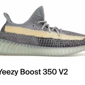 Yeezy 350 boost never worn men’s size  9.5 ash blue